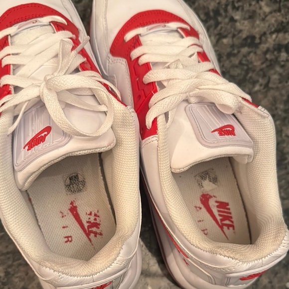 Nike Air Max White and Red Sneakers EUC 10.5 - Picture 11 of 13